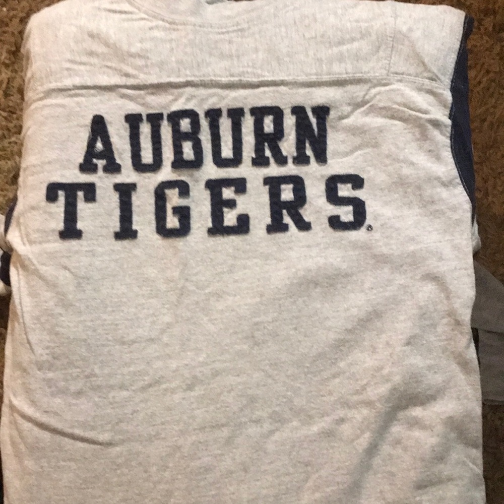 OVB auburn tigers long sleeve shirt. Size 10/12 grey with navy arm stripes.